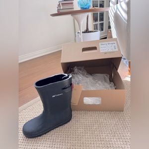 Tretorn Skerry Rain Boots in Navy